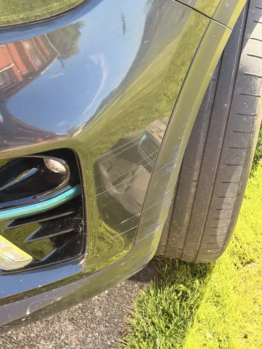 Cosmetic damage noted on the bodywork, 2021 Kia Niro EV