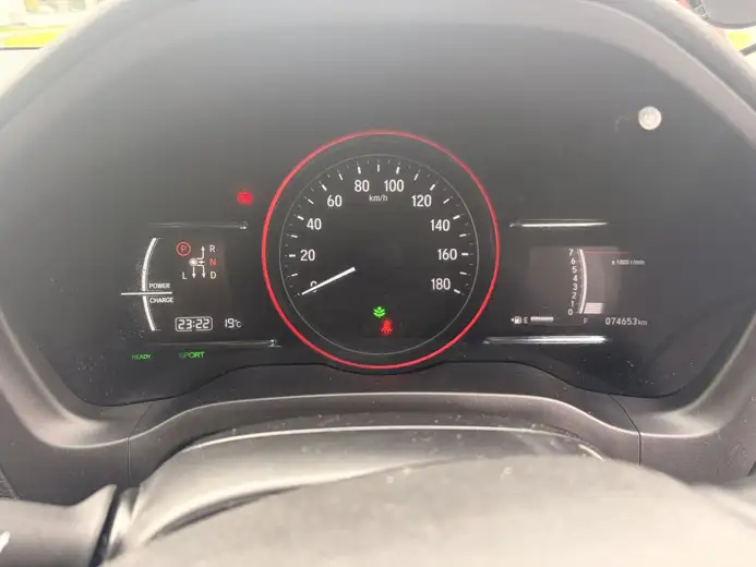 Dashboard on start-up, 2017 Honda Vezel