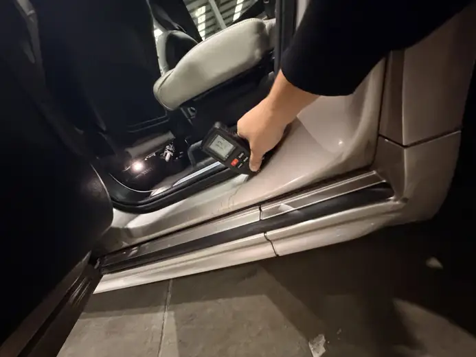 Paint depth reading, 2023 Volvo XC90