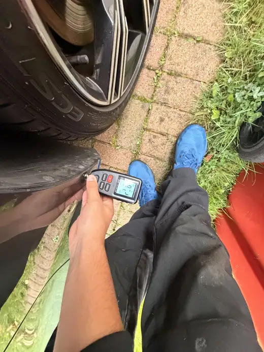 Paint depth reading, 2020 Volvo V60